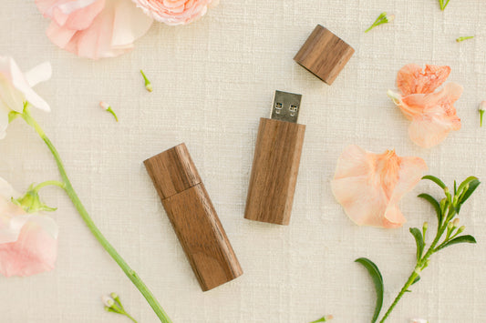 Walnut Wood Round Cut with Cap USB 3.0 High Speed