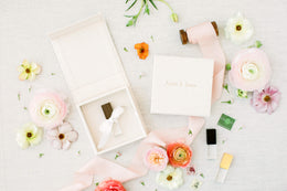 USB Box with Ribbon